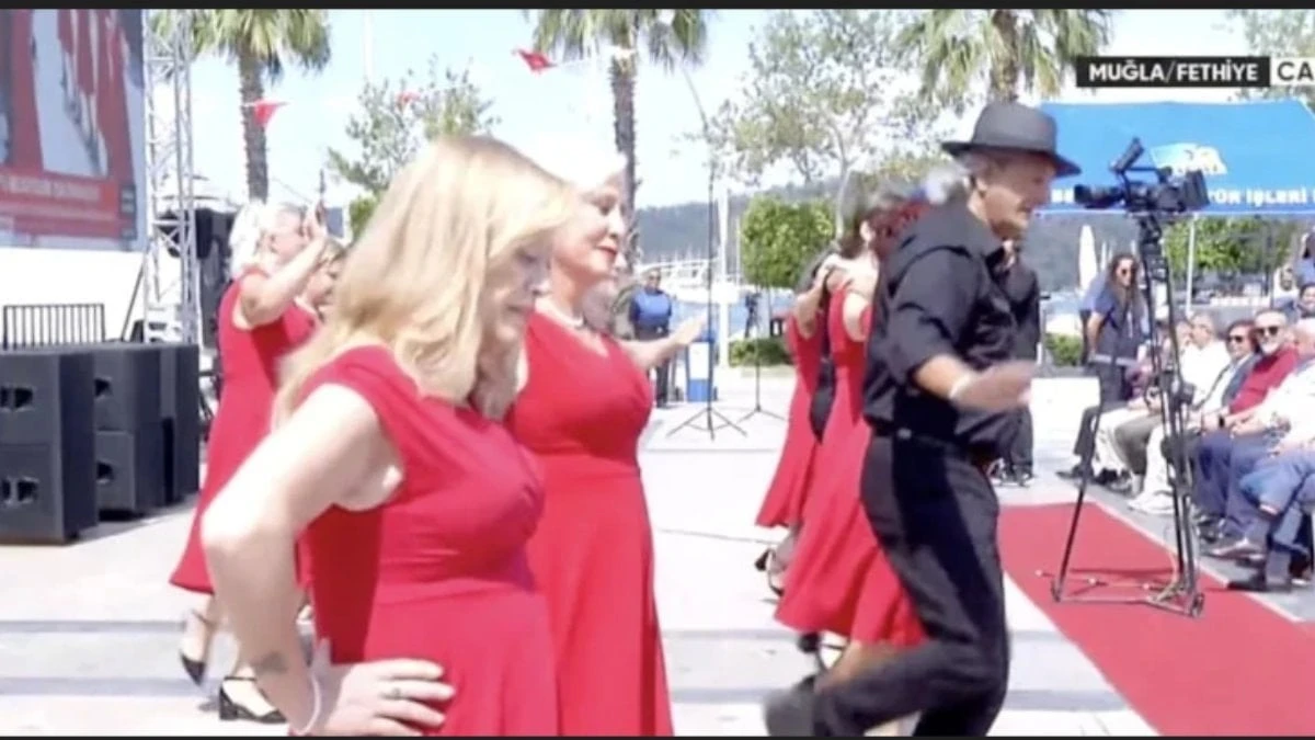 CHP'nin Mehter Protestosu ve Sirtaki Gösterileri Tartışma Yarattı