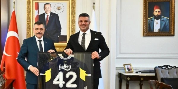 Mustafa Çiftçi'nin makam odasındaki Abdülhamid portresi tartışma yarattı