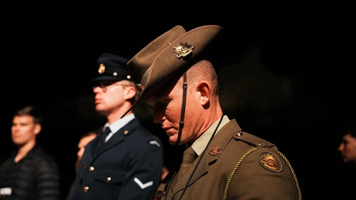 Anzak Koyu'nda Şafak Ayini: Anzak torunları Gelibolu'da buluştu