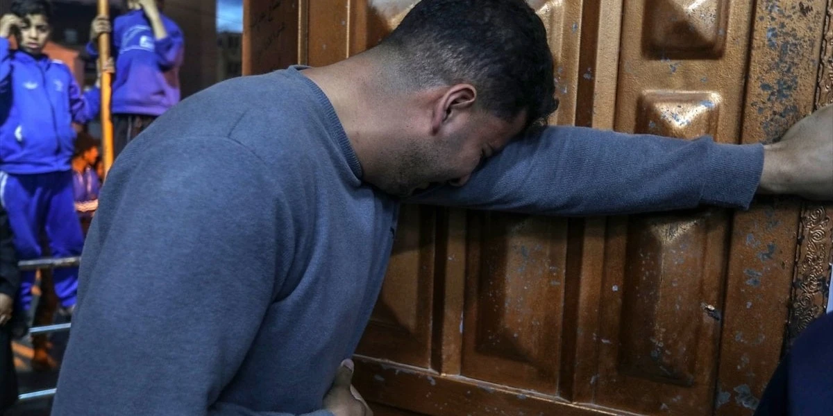 Gazze'de can kaybı 72 bin 585'e yükseldi; enkaz altı felaketi