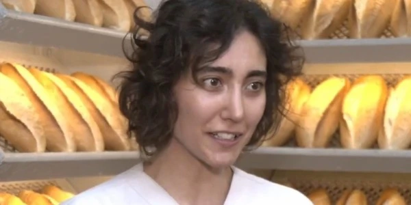 Best Model derecelisi Irmak Öztaş, fırında çalışmaya başladı
