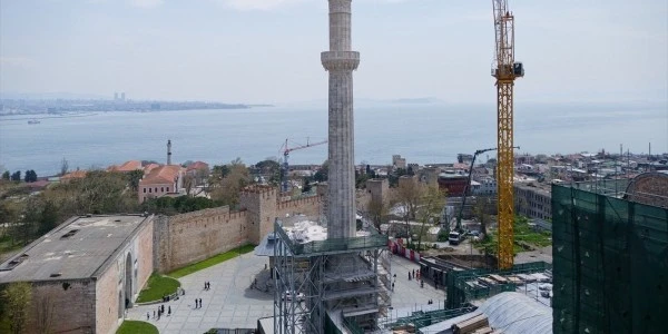 Ayasofya’nın kuzeydoğu minaresinde restorasyon tamamlandı