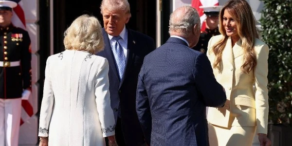 Trump'ın el çekme taktiği Kral III. Charles karşısında işlemedi