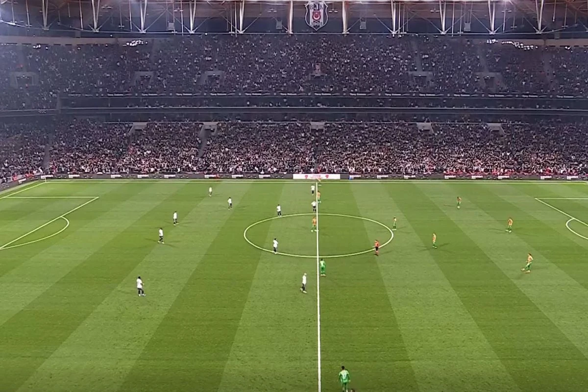 Beşiktaş-Alanyaspor Maçında Tribünler Doldu, Kupa Heyecanı Zirveye Çıktı