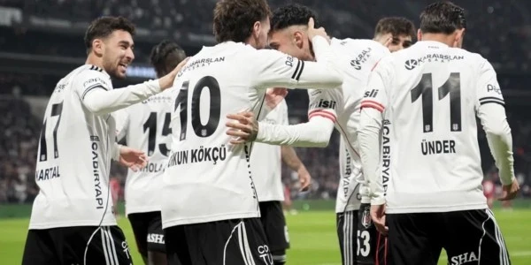 Beşiktaş'ta fırsat derbilerle kaçtı, lig hedefi zora girdi