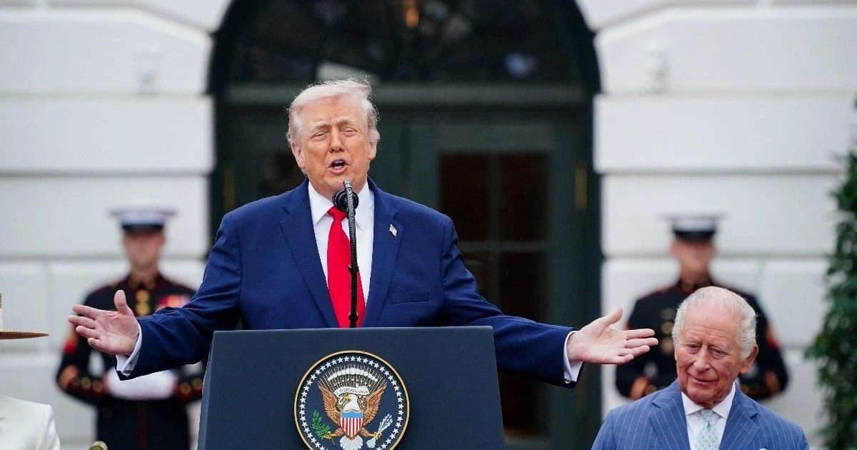 Trump'tan Kral Charles'ı Utandıran Çıkış: 'Annem Genç Charles'a Aşıktı'