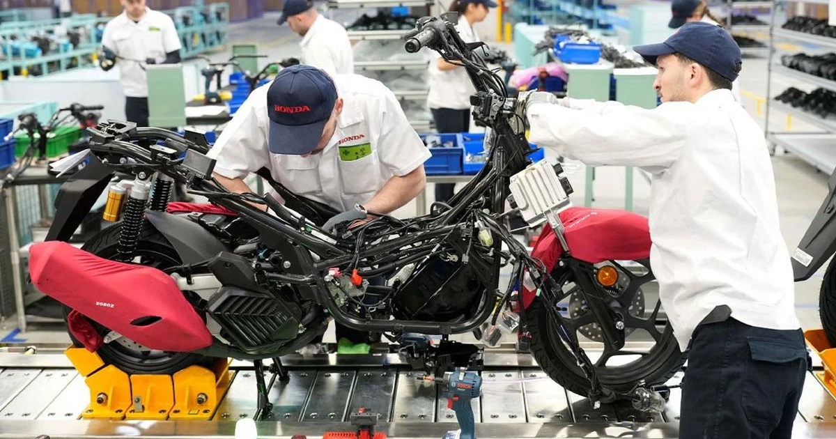 Honda Türkiye İzmir Aliağa'da 100 bin kapasiteli fabrika açtı