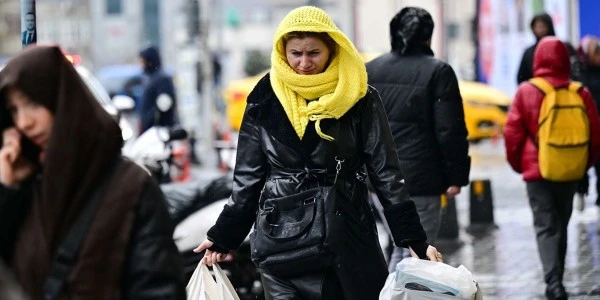 Şemsiyesiz çıkmayın! İstanbul'da 1 Mayıs için sağanak uyarısı