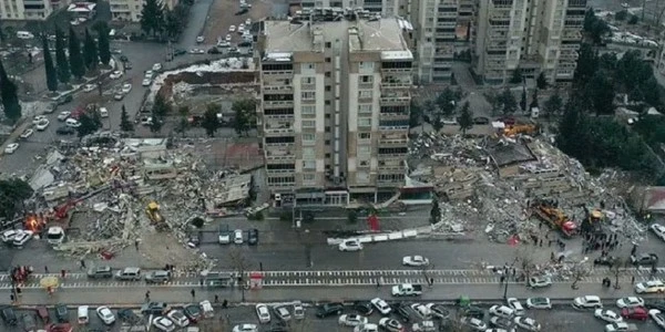 Penta Park müteahhidi tahliye edildi: Yakınları ve gazeteci isyan etti