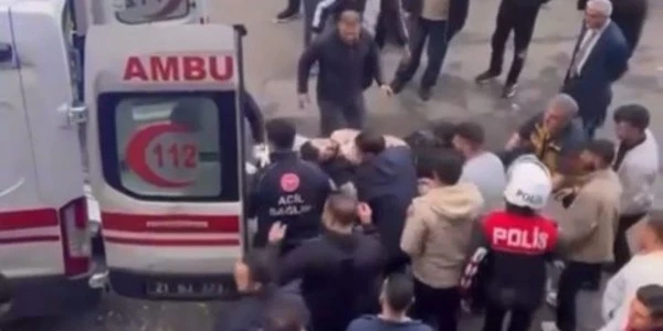 Diyarbakır'da Silahlı Kavga: Bir Kişi Hayatını Kaybetti