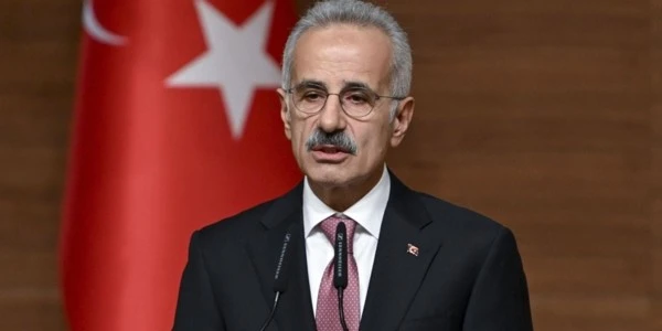 Uraloğlu açıkladı: 1 Mayıs'ta kent içi raylı sistemler ücretsiz