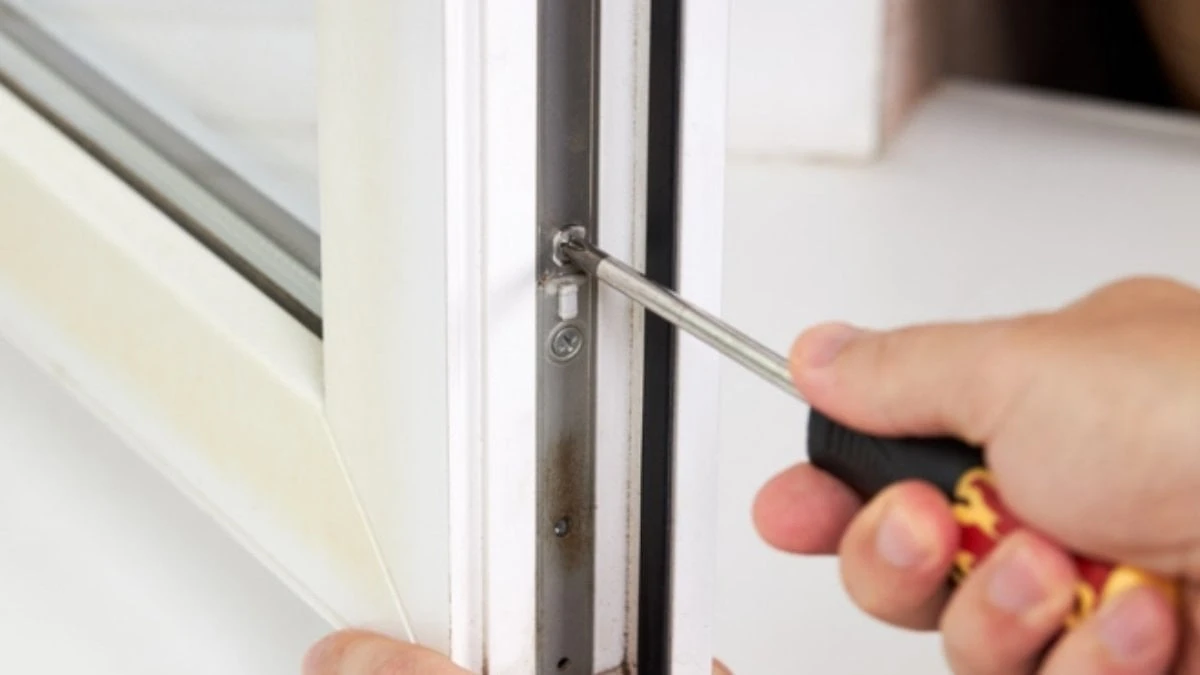 Pencerelerdeki 'yaz' ayarı: Isıyı ve gürültüyü dışarıda tutun.