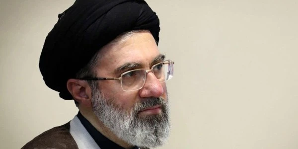 İran Lideri Hamaney'den Birlik ve Direnç Mesajı