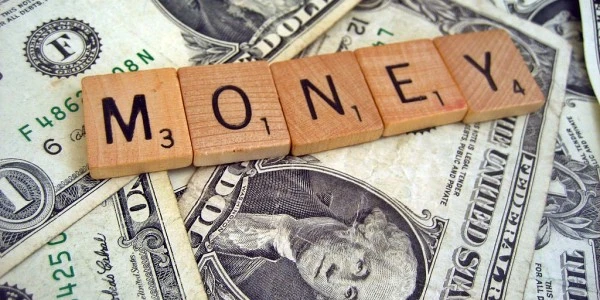 Döviz Piyasasında Kritik Hareket: Dolar, Euro ve Sterlin Yükselişte