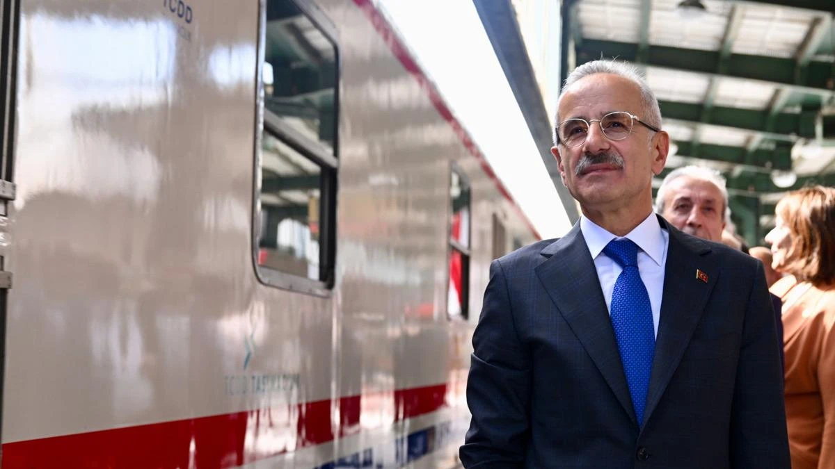 Tiyatro Treni 4 Mayıs'ta Ankara'dan Yola Çıkıyor: 16 Günlük Sanat Yolculuğu