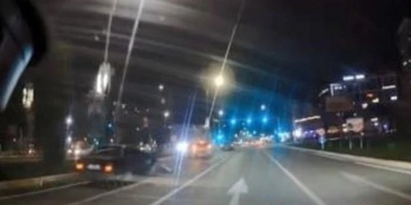 Elazığ'da makas atan otomobil sol şeritteki araca çarptı: 2 yaralı