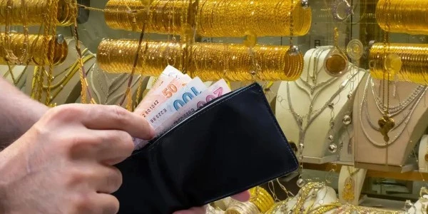 Kapalıçarşı'da 'çekili altın' krizi: Esnaf uygulamayı sürdürecek