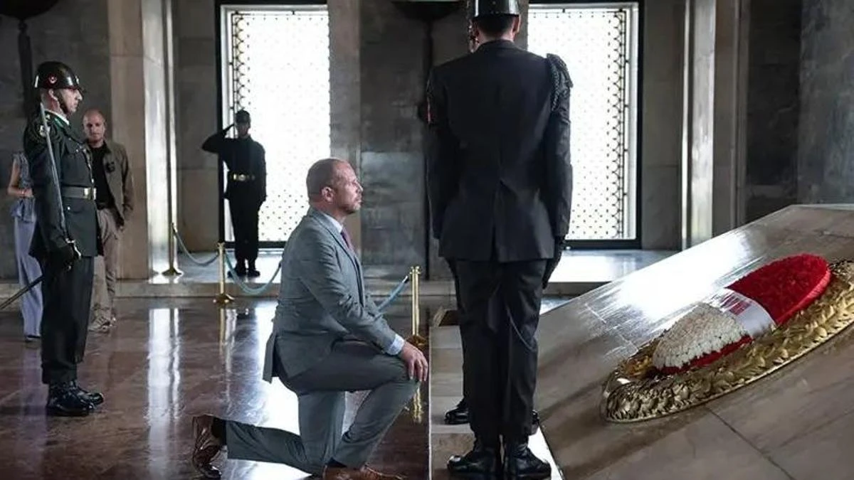 Belçika Bakanı Francken: Anıtkabir'de diz çöktüm, yine yaparım