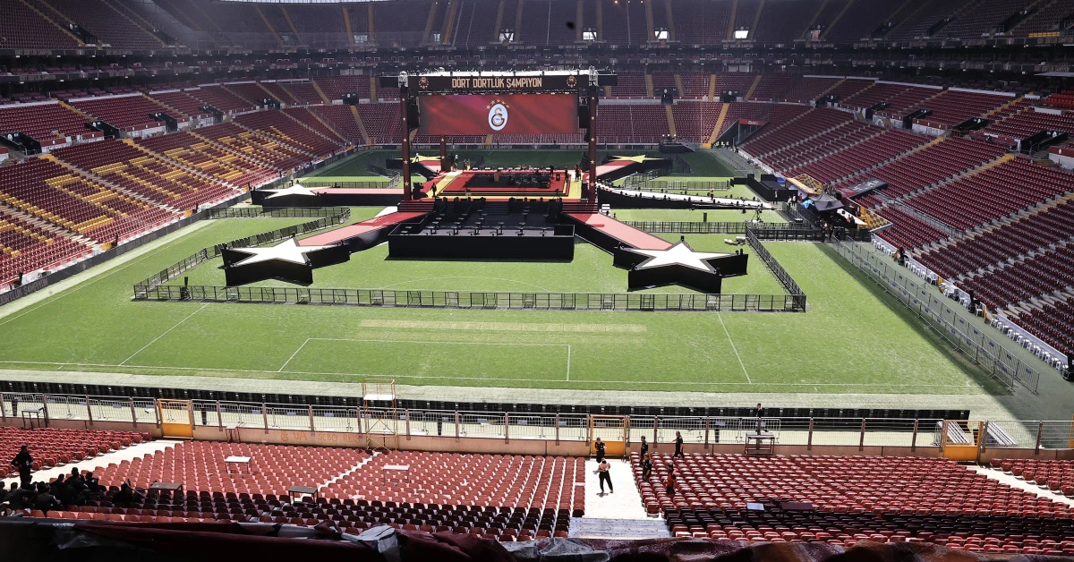 Galatasaray 26. şampiyonluğunu RAMS Park'ta coşkuyla kutluyor