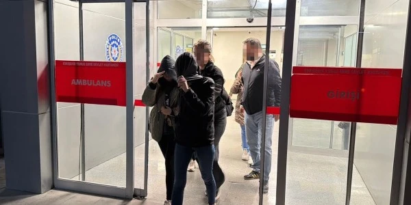 Eskişehir'de Tepebaşı Belediyesi'ne Yolsuzluk Operasyonu İddiaları