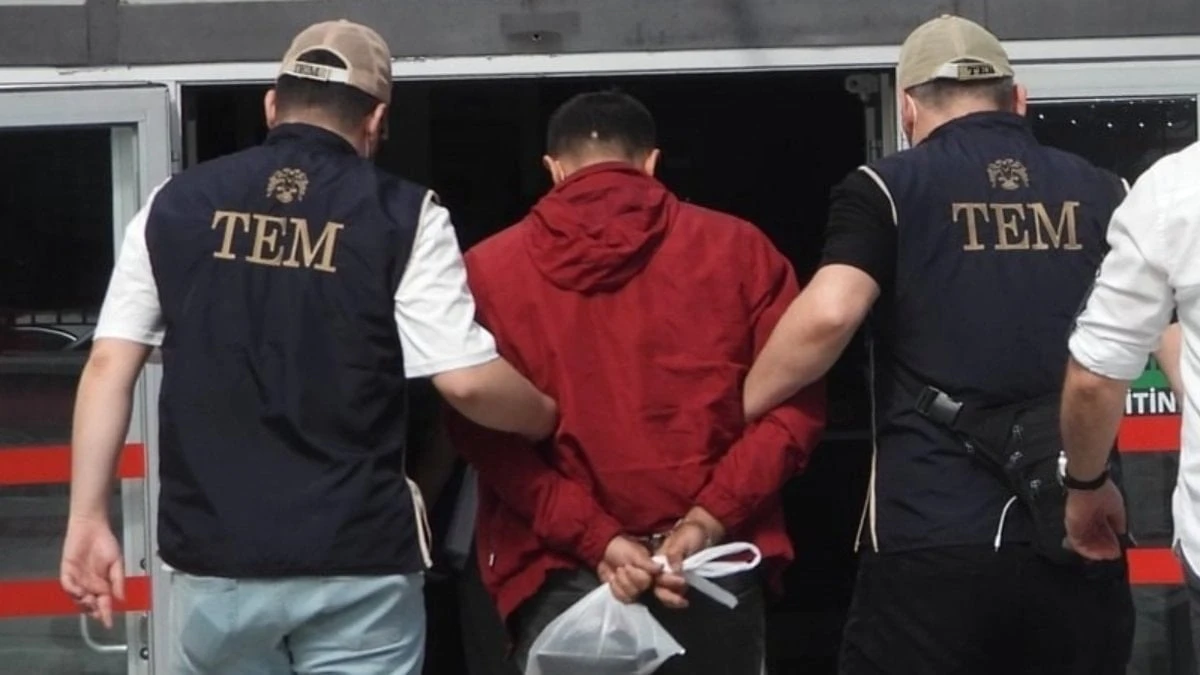Kırmızı bültenle aranan DEAŞ şüphelisi Eskişehir'de yakalandı