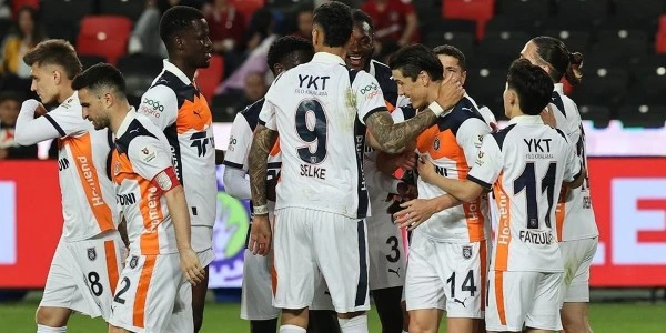 Başakşehir Gaziantep'te 2-1 galip; sezonu 5. sırada tamamladı