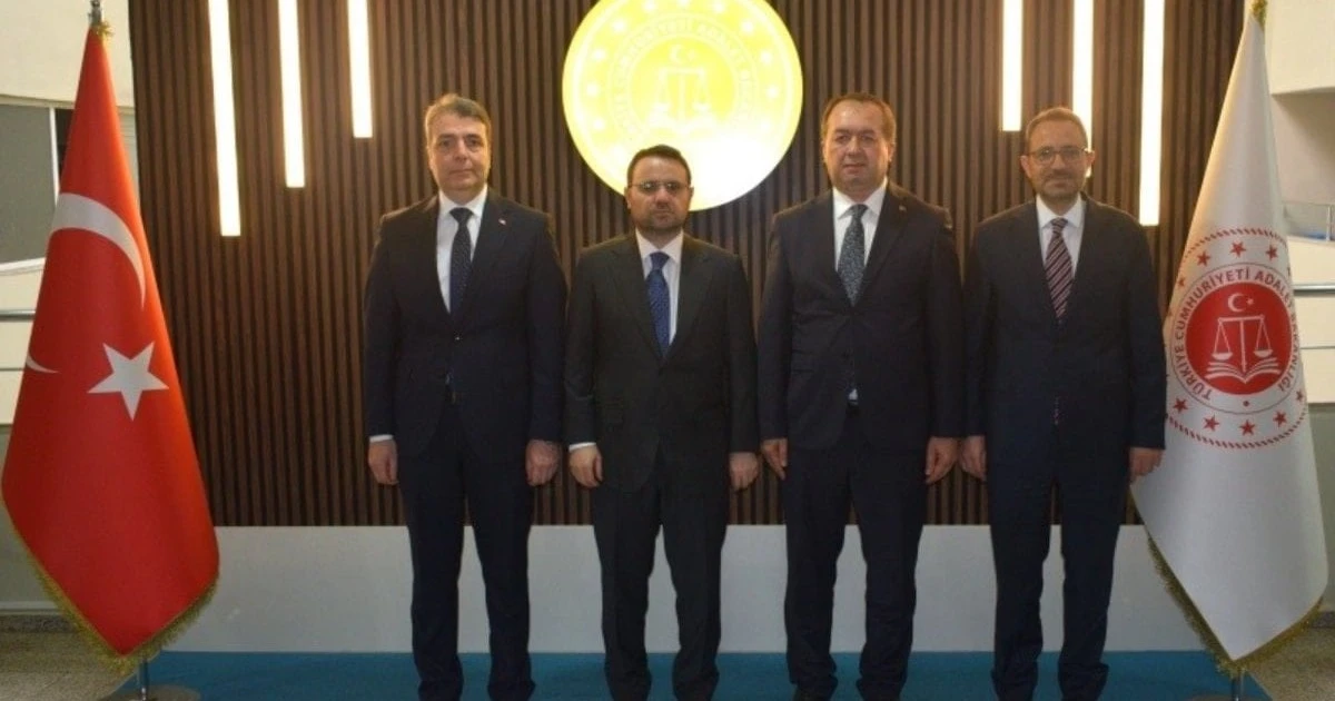 Akın Gürlek Kocaeli Adliyesi’ni ziyaret etti, projeler sunuldu
