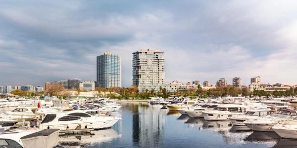 Rafine yaşam alanları: Ataköy Marina'da seçkin konutlar ön planda