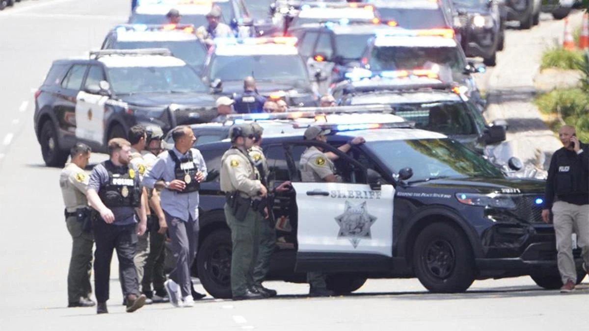 San Diego'da camiye saldırı: 3 ölü, çok sayıda yaralı; saldırganlar intihar etti