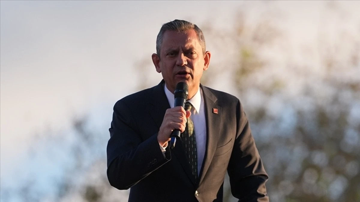 Özgür Özel: 19 Mayıs’ta "Cumhuriyet ateşi sönmez" dedi
