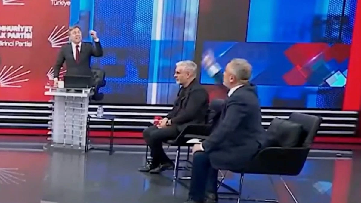 TV100'de canlı sokak köpeği tartışması: Burhan ile Aktaş gerildi