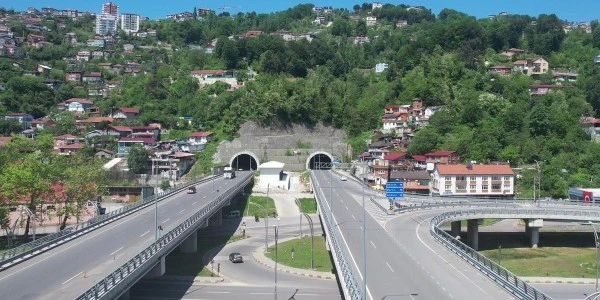 Zonguldak çevre yolunda 26,4 milyar TL'lik sözleşme imzalandı