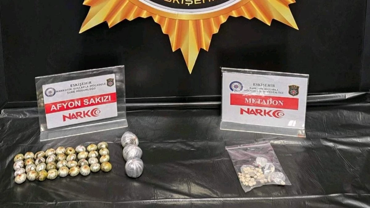 Eskişehir'de midesinden uyuşturucu çıkan kişi adliyede tutuklandı