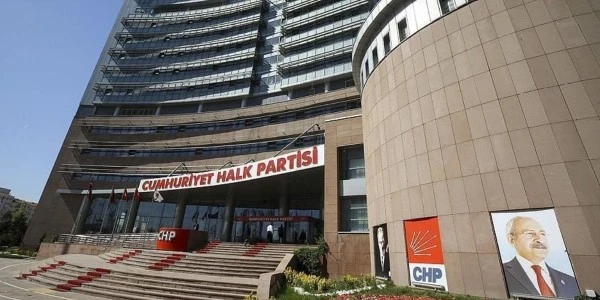 Özgür Özel'den ilk hamle: Ankara İl Örgütü Genel Merkez'e çağrıldı