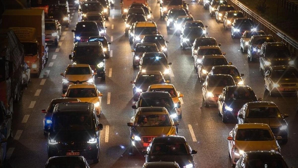 Kurban Bayramı'nda Sakarya otoyollarında trafik durma noktasında