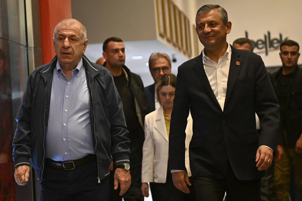 Özdağ gece yarısı CHP Genel Merkezi’nde Özgür Özel ile görüştü
