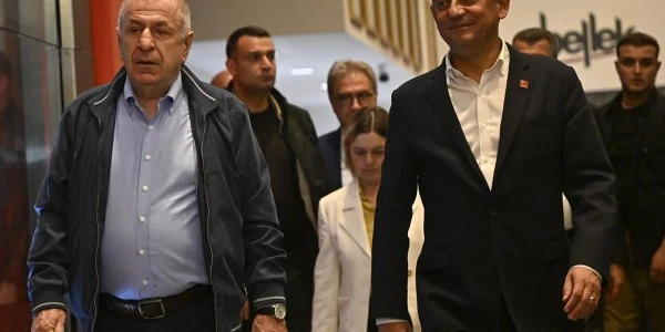 Özdağ gece yarısı CHP Genel Merkezi’nde Özgür Özel ile görüştü