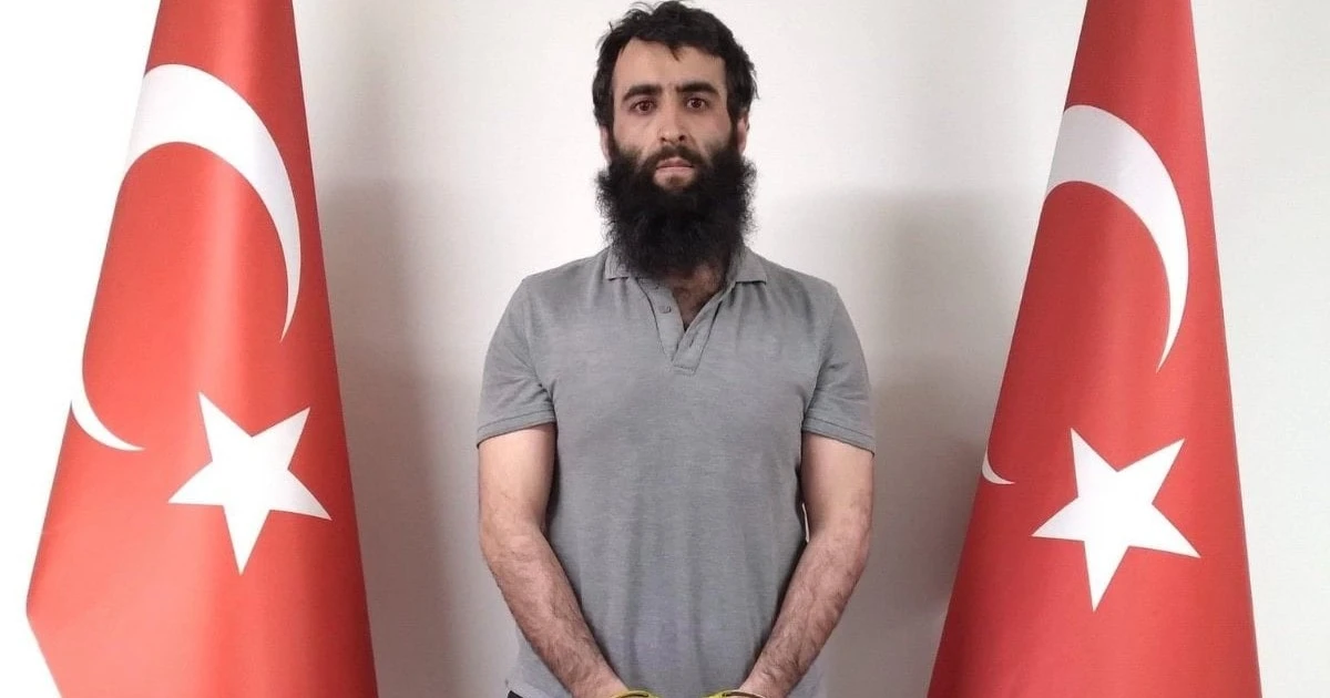 MİT Suriye'de koordineli operasyonda 10 DEAŞ şüphelisini yakaladı