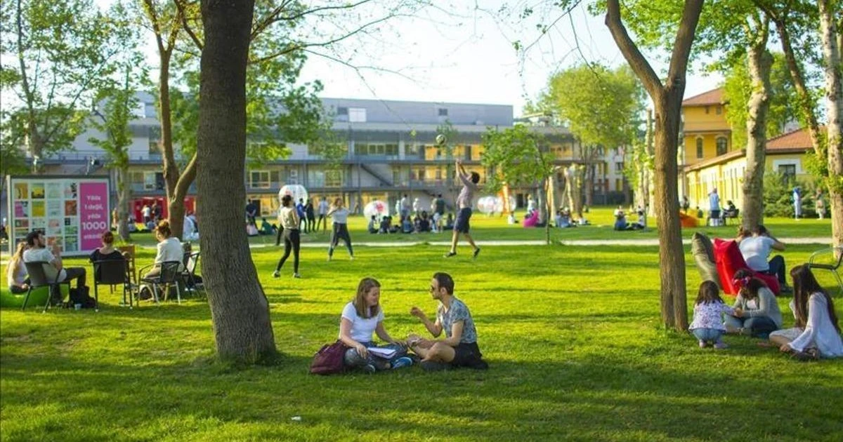 İstanbul Bilgi Üniversitesi yeniden açıldı: Resmi Gazete kararı