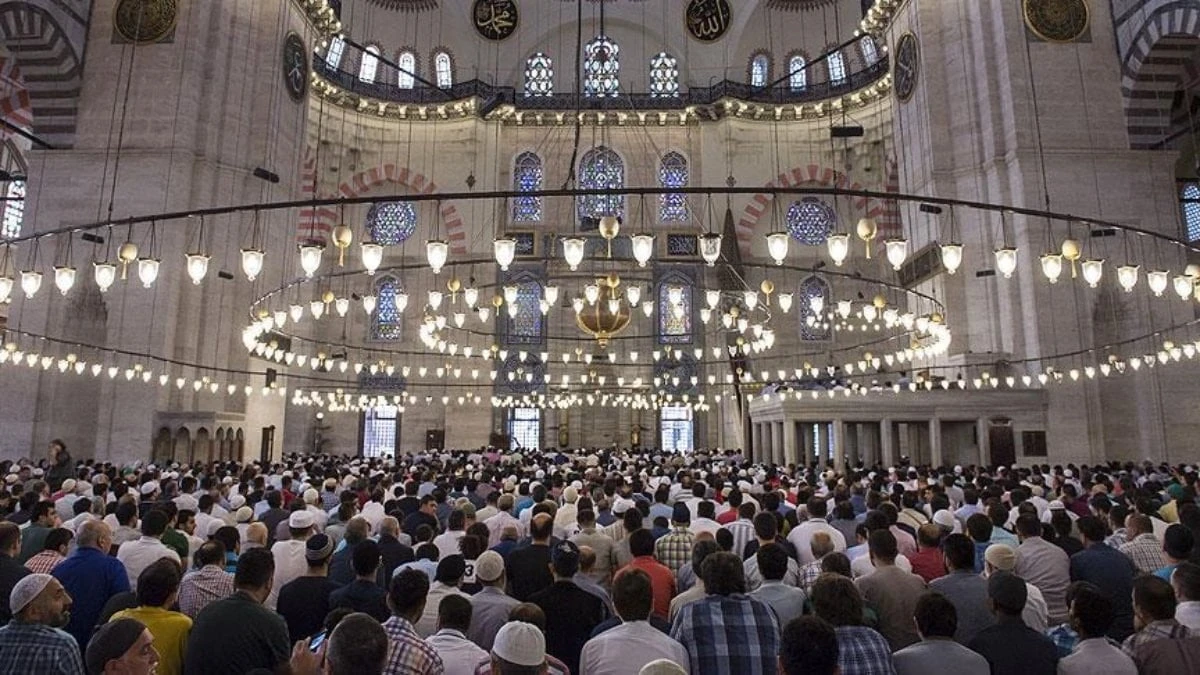 Diyanet açıkladı: İl il 2026 Kurban Bayramı namazı saatleri