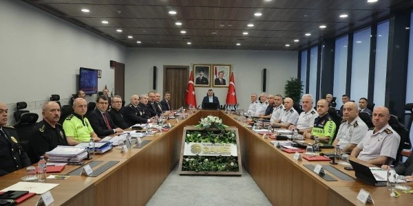 İçişleri Bakanlığı'nda NATO Zirvesi Öncesi Güvenlik Toplantısı