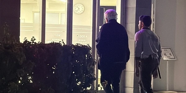 Zülfü Livaneli’nin eşi Ülker Livaneli merdivenden düştü