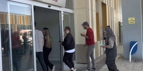 Van'da 171 acemi kasap kurban kesimi sırasında yaralandı