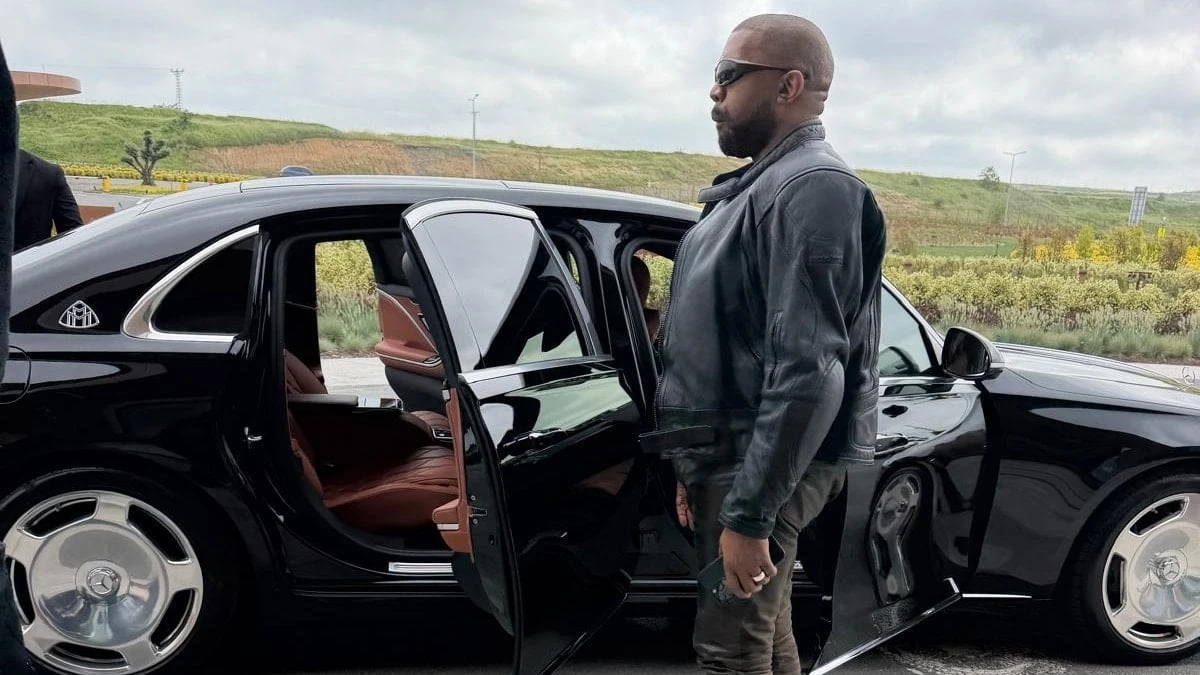 Kanye West İstanbul'a geldi: 120 bin kişilik dev konser için hazırlık