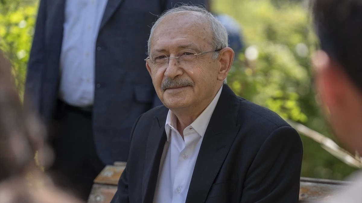 Kemal Kılıçdaroğlu için 'Kahraman Kemal' afişleri hazırlandı