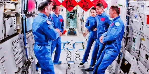 Tiengong Uzay İstasyonu'ndaki 210 günlük taykonot görevi sona erdi