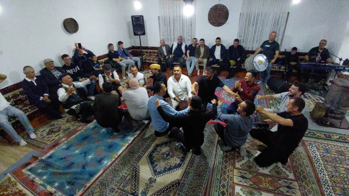 Mudurnu'da Osmanlı mirası 'Birikme Gecesi' bayramda yine canlandı