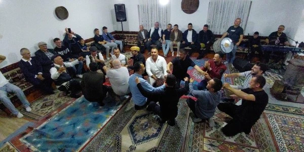 Mudurnu'da Osmanlı mirası 'Birikme Gecesi' bayramda yine canlandı