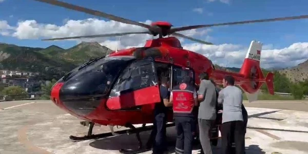 Tunceli'de ayı saldırısında yaralanan kişi helikopterle kaldırıldı