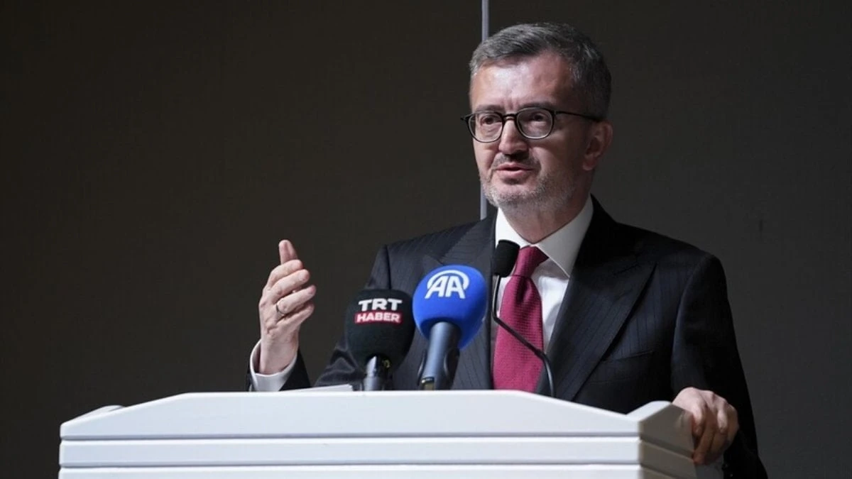Burhanettin Duran'dan 1 Mayıs mesajı: Emeğin gücü vurgulandı